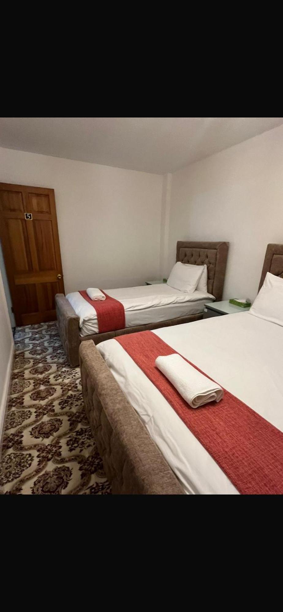Unwind In Comfort At Cosy Caradus Your 4 Bedroom Home Sweet Home! Birmingham Buitenkant foto